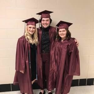 Meet your Posher, Katelyn